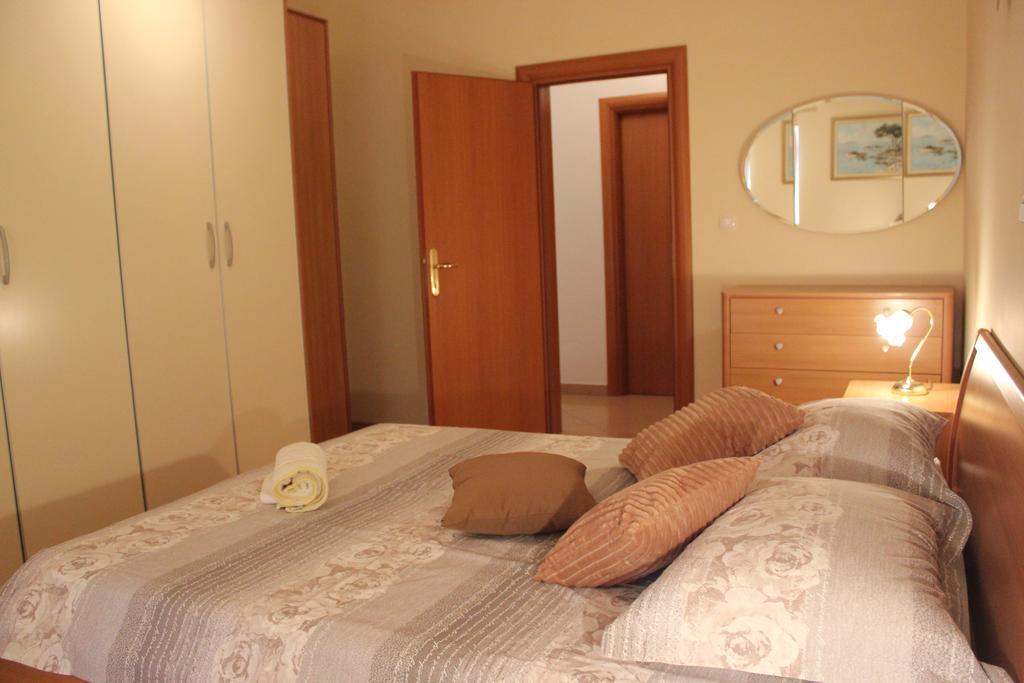 Apartments Lucija Сегет-Враница Экстерьер фото